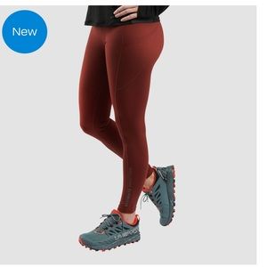 ULTIMATE DIRECTION WOMEN'S VELUM POCKET TIGHT SIZE SMALL COLOR RUST (never worn)